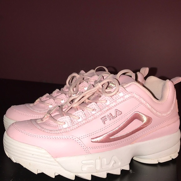 pink fila tennis shoes